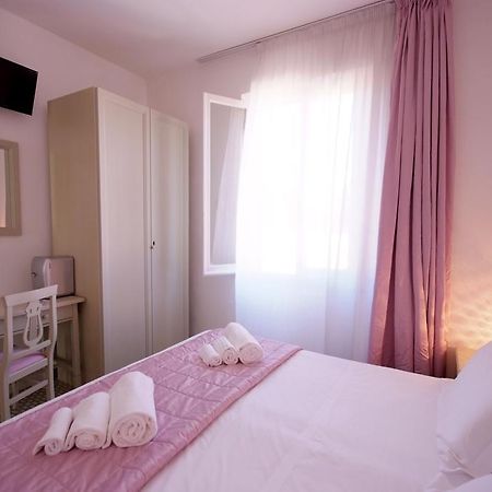 Albergo Dei 10 Colori Procchio  Extérieur photo