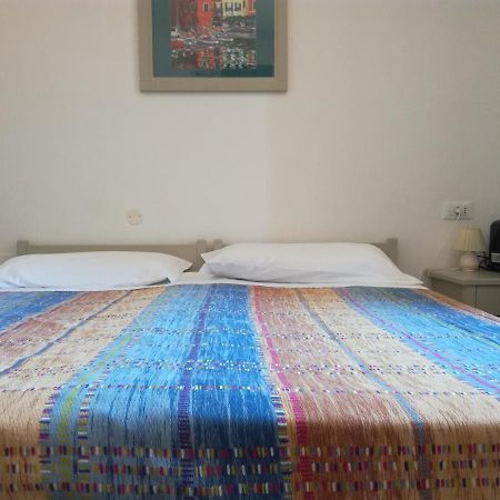 Albergo Dei 10 Colori Procchio  Extérieur photo
