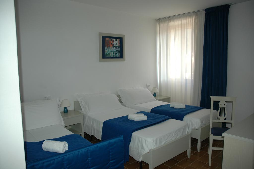 Albergo Dei 10 Colori Procchio  Extérieur photo