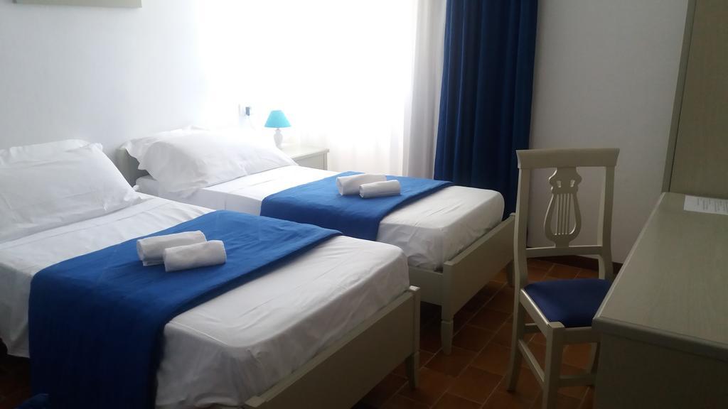 Albergo Dei 10 Colori Procchio  Extérieur photo